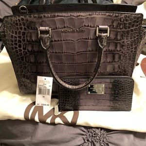 Reduced! Great buy! MK Satchel & wallet.